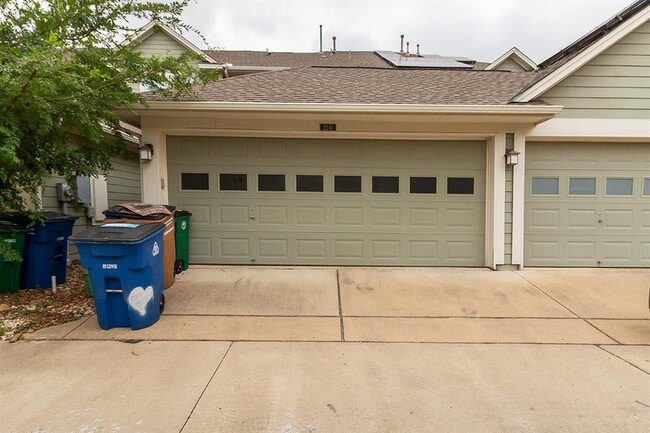 Building Photo - 2241 Zach Scott St