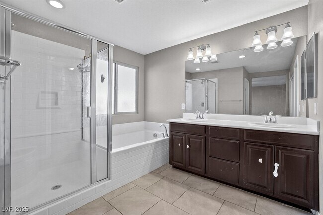 Building Photo - 12243 Loggeta Way