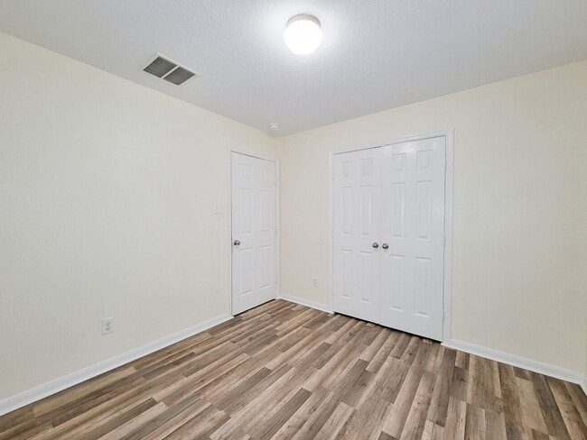 Building Photo - This is a cute 1 story 3 bedroom 2 bath of...