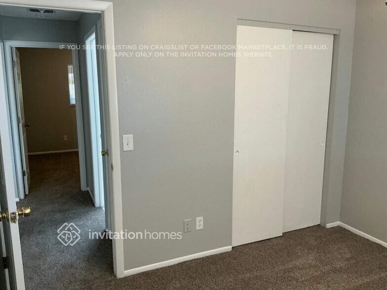 Building Photo - 1123 SE 34th St