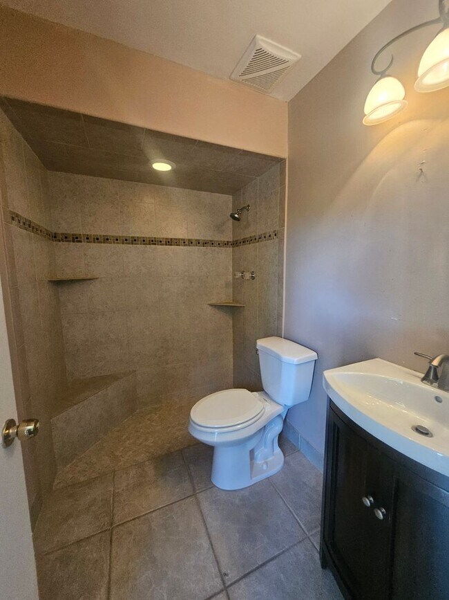 Building Photo - Single Family Home in Port Charlotte