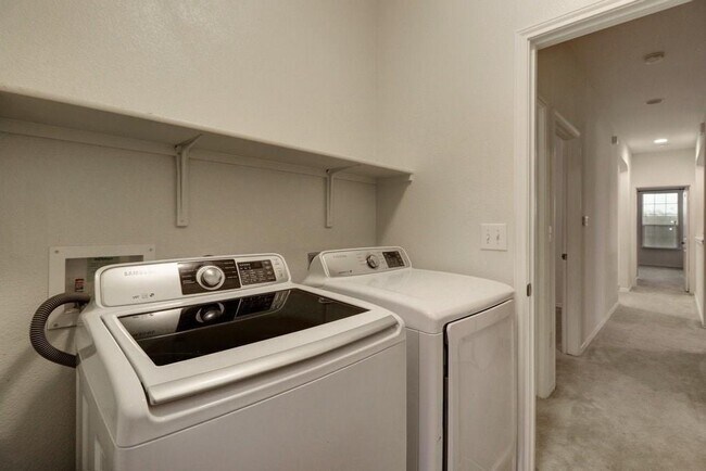 Building Photo - 11208 Kildoon Dr