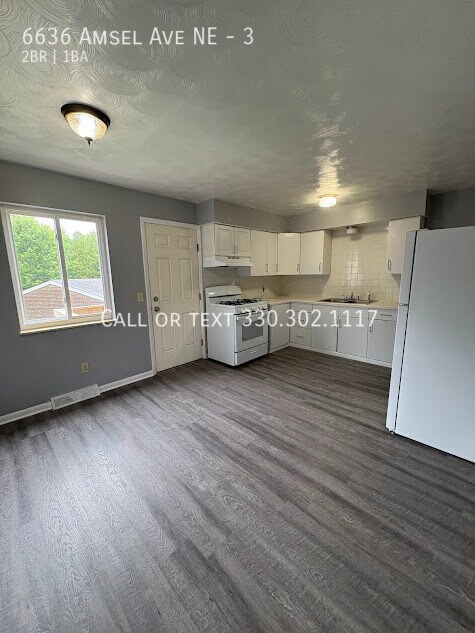 Building Photo - 6636 Amsel Ave NE