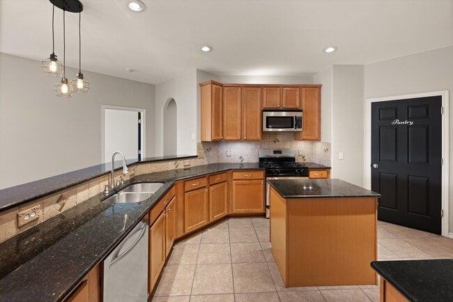 Building Photo - 1808 Ada Sage Ln