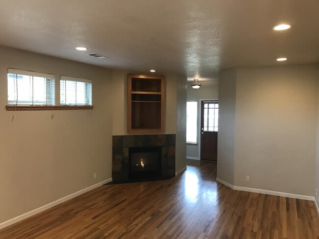 Three bedroom, Two bath home in Ashland. | Available Now - Three bedroom, Two bath home in Ashland.  | Available Now