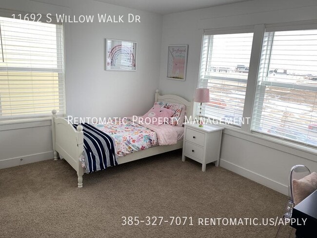 Building Photo - 11692 S Willow Walk Dr