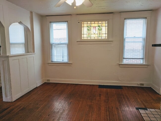 Building Photo - Great 1st Floor Duplex in Shadyside!