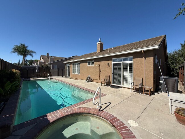 Building Photo - Single story home located in desirable northwest Modesto neighborhood!
