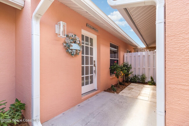 Building Photo - 165 Casseekee Trail