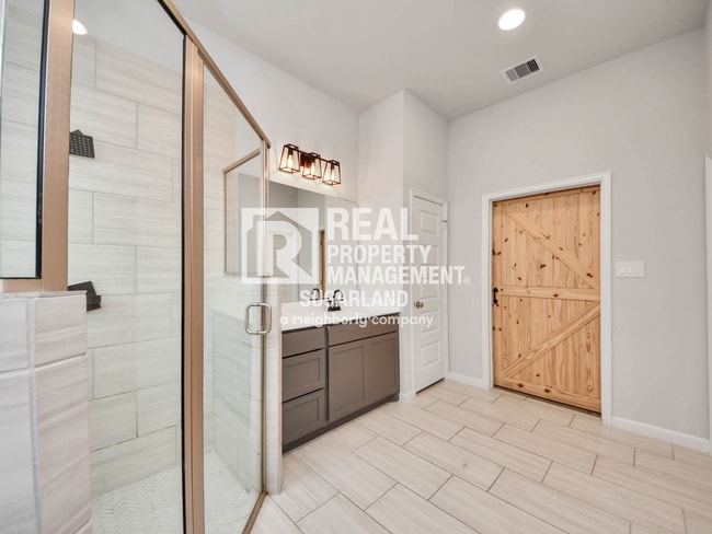 Building Photo - 4219 Colony Ln