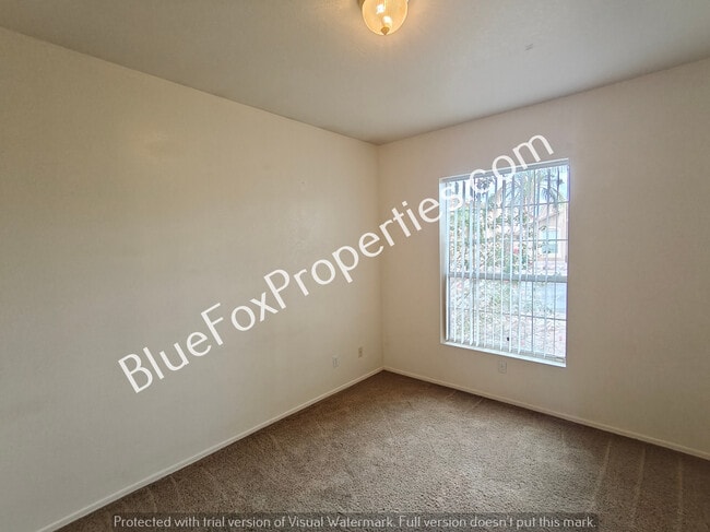 Building Photo - 7600 W Summer Sky Dr