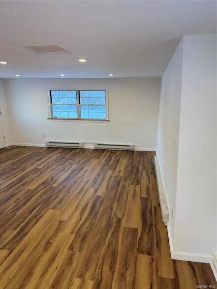 Building Photo - 19 Quartz Ln