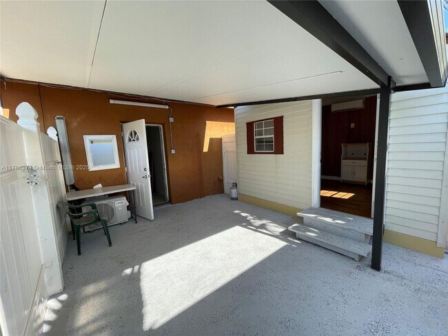Building Photo - 12834 SW 210th Terrace