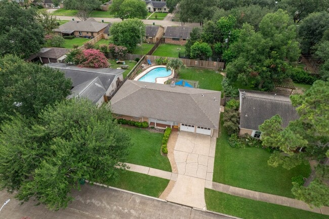 Building Photo - 5471 Kuldell Dr