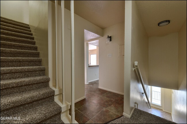 Building Photo - 4800 N Stanton St