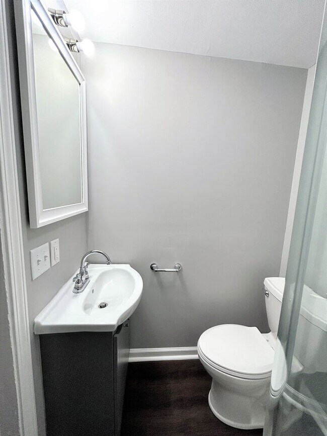 Building Photo - 217-217 S 9th St