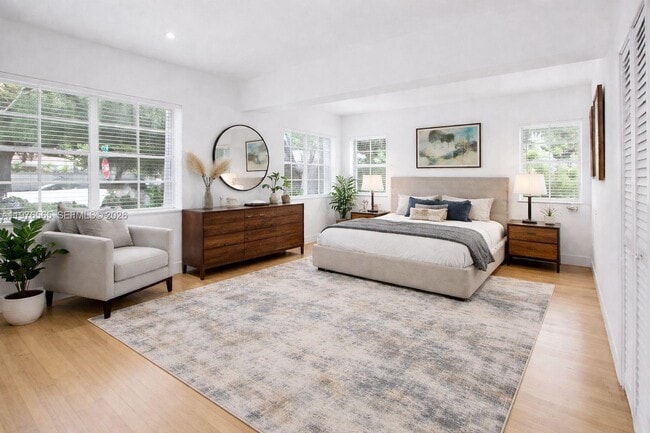 Building Photo - 100 SW 30th Rd