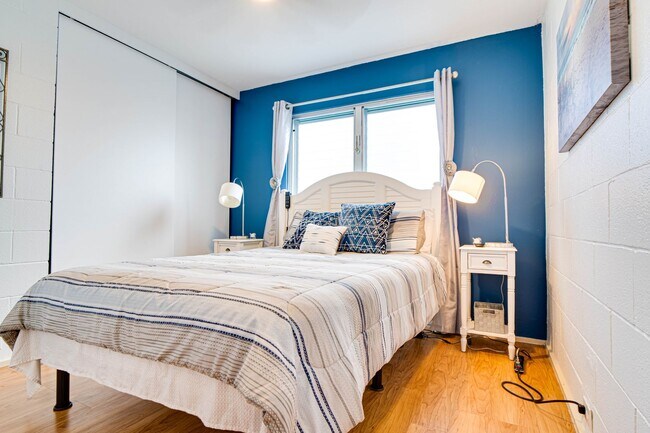 Building Photo - Fully-Furnished One Bedroom at Ala Wai Cove