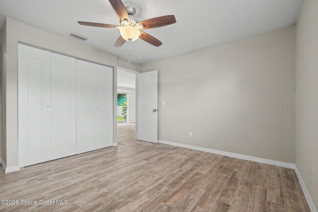 Building Photo - 2222 Lucille Ln