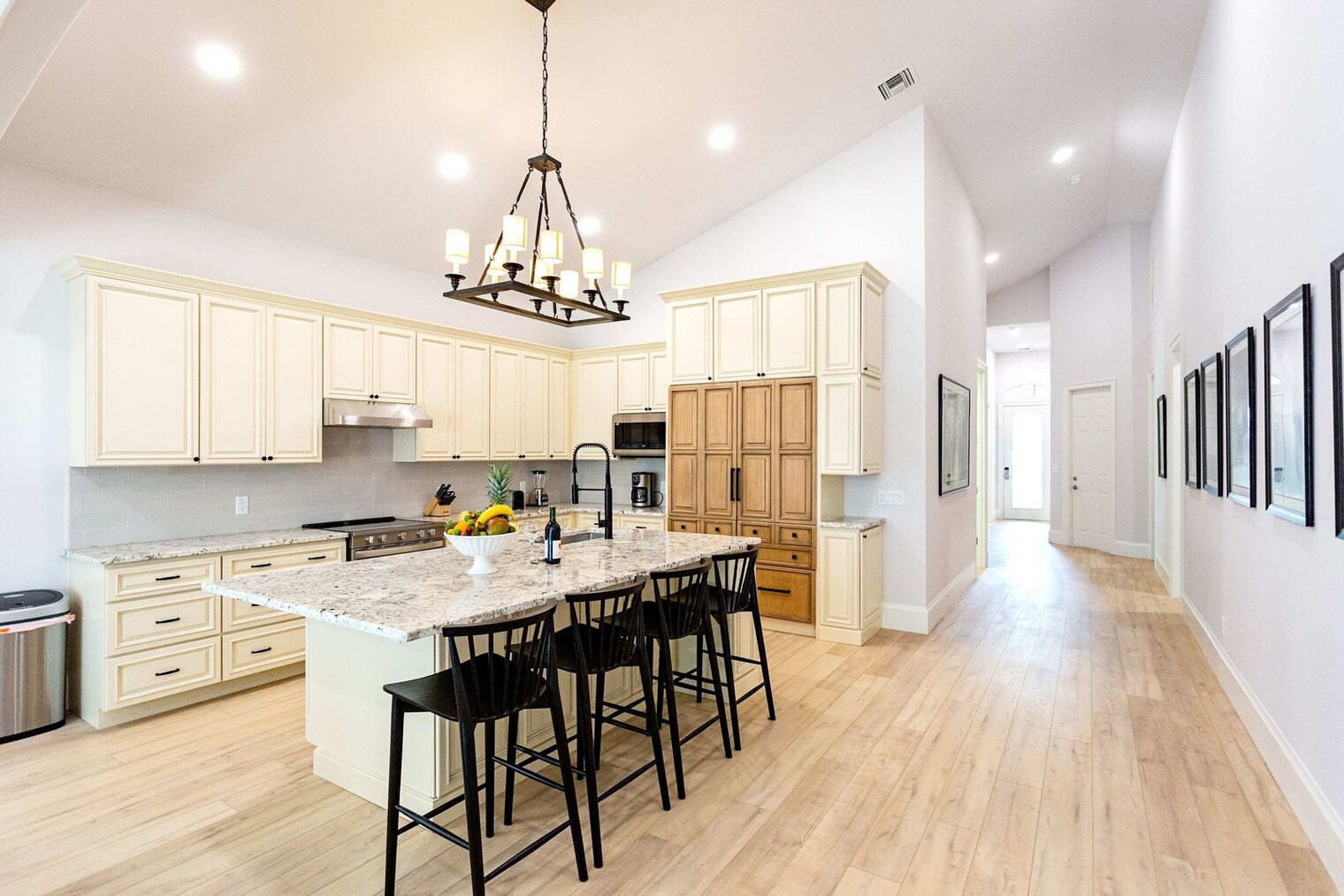 Building Photo - 828 110th Ave N