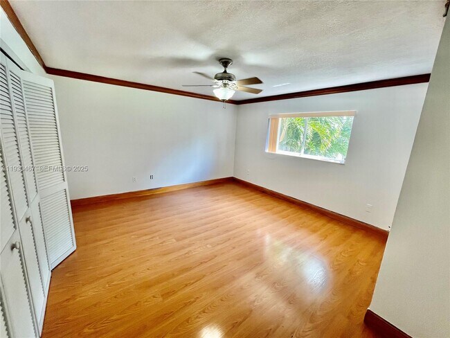 Building Photo - 10223 SW 156th Ave