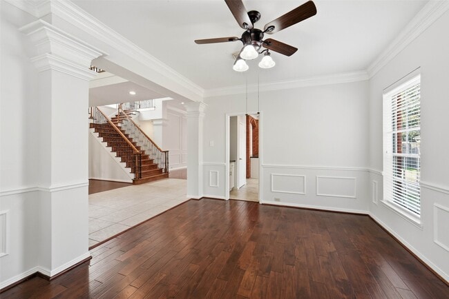 Building Photo - 4003 Bountiful Crest Ln