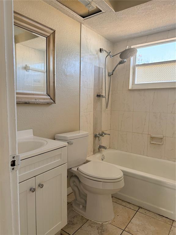 Building Photo - 7303 Deerfield Dr