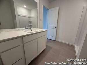 Building Photo - 204 Ottawa Wy