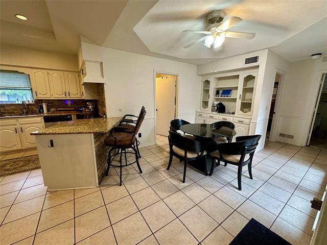 Building Photo - 7145 Crooked Oak Dr