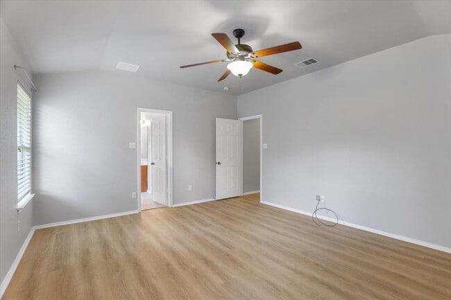 Building Photo - 2539 Pearson Way