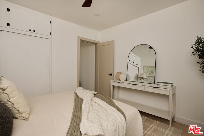 Building Photo - 885 Montecito Dr