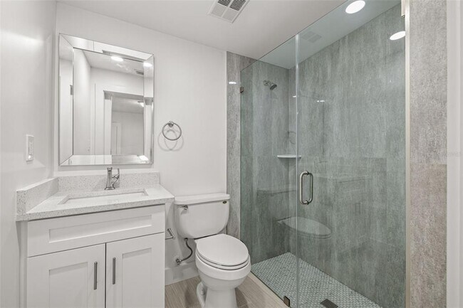 Building Photo - 3114 W Tampa Bay Blvd