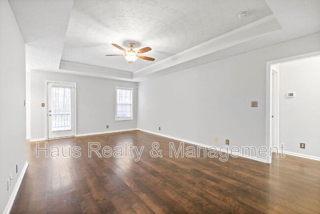 Building Photo - 3257 Veranda Cir