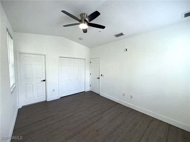 Building Photo - 3305 Lisa Ln