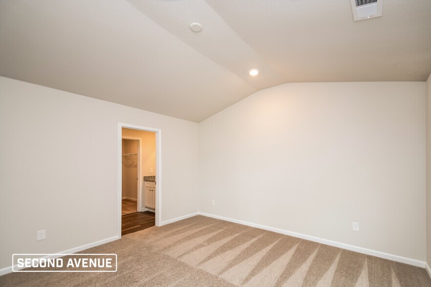 Building Photo - 626 Wild Tulip Ct