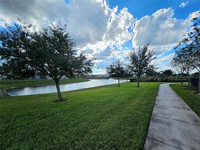 Building Photo - 9022 Wildflower Ln