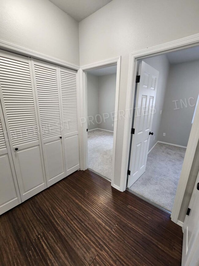 Building Photo - Super Cute 3+ Bd 2ba Ranch Style Home With...