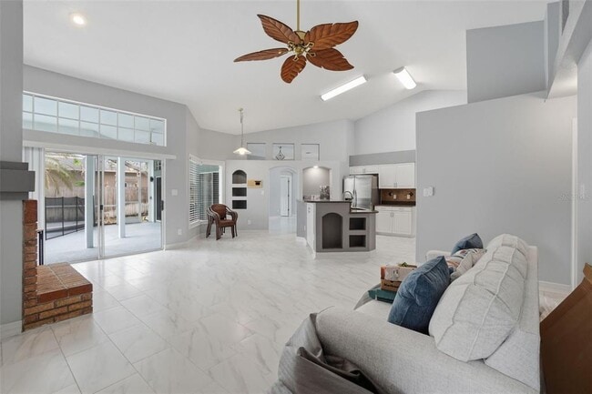 Building Photo - 1608 Imperial Palm Dr