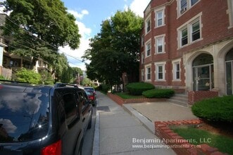 Building Photo - 312 Tappan St