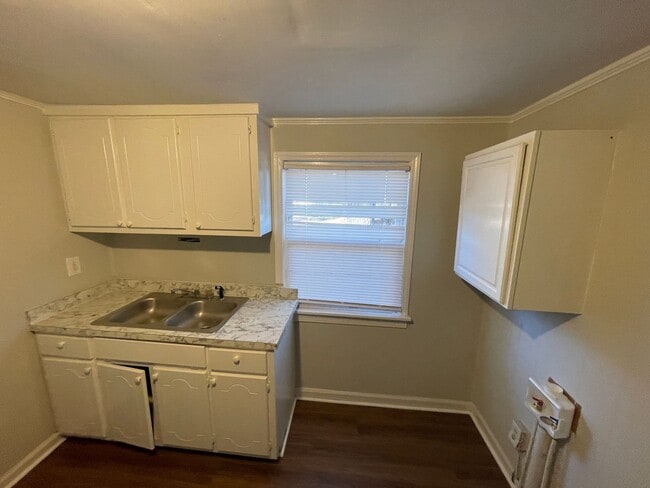 Building Photo - 2 Bedroom House in Sharpsburg