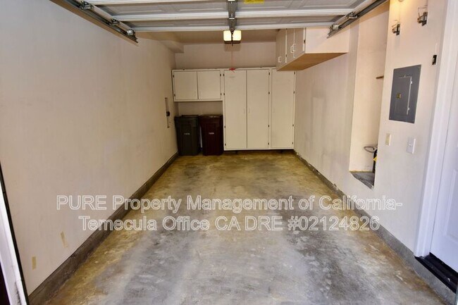 Building Photo - 39235 Anchor Bay