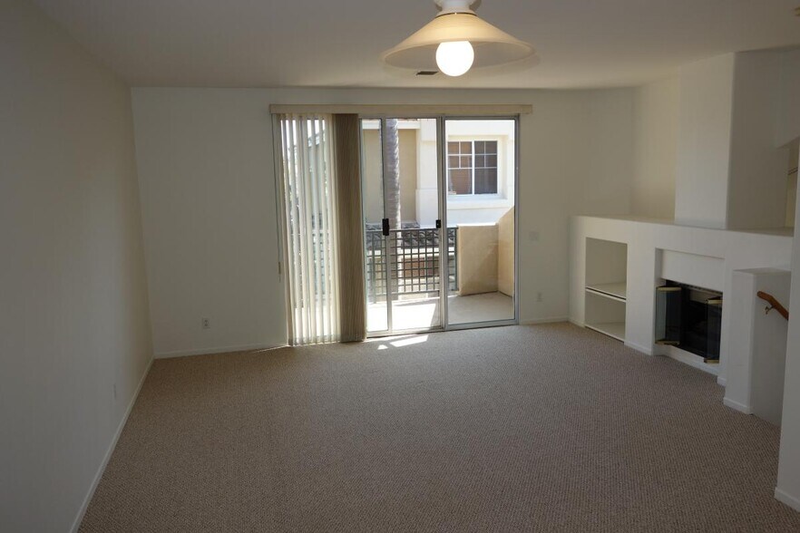 Building Photo - 4175 Via Candidiz