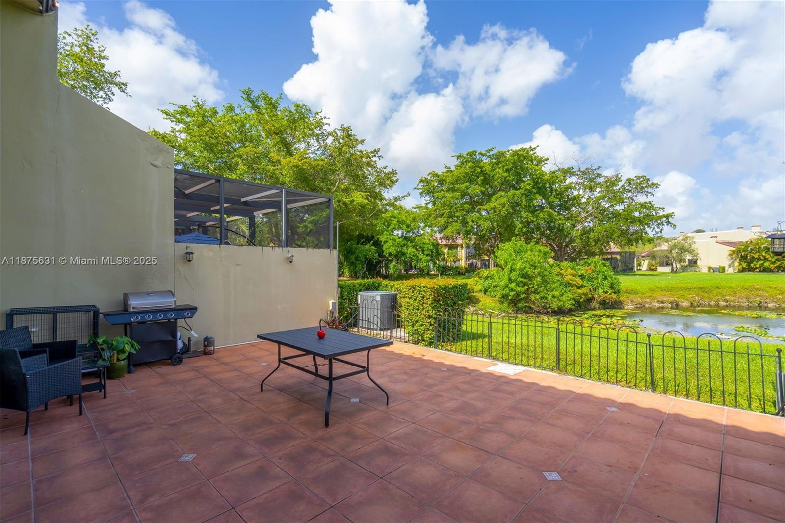 Building Photo - 9931 Costa del Sol Blvd