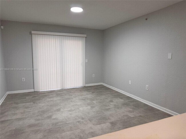 Building Photo - 15400 SW 284th St