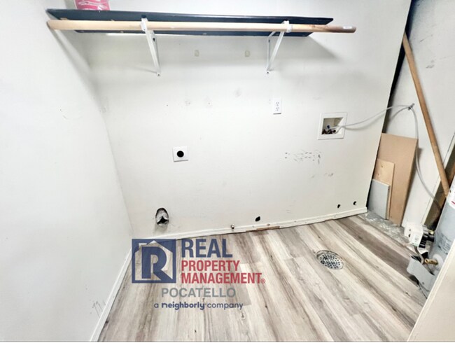 Building Photo - 635 N 14th