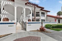 Building Photo - 6060 SE Martinique Dr