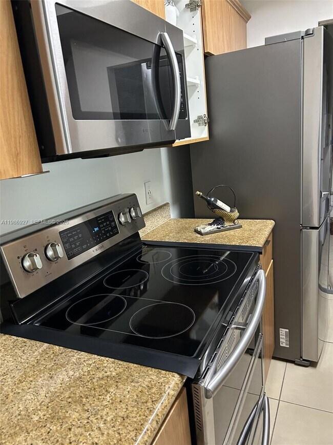 Building Photo - 3590 Coral Wy