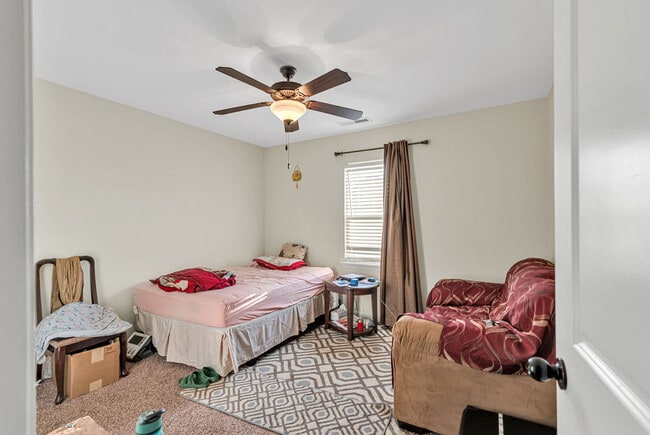 Building Photo - 308 Channel Run Ln