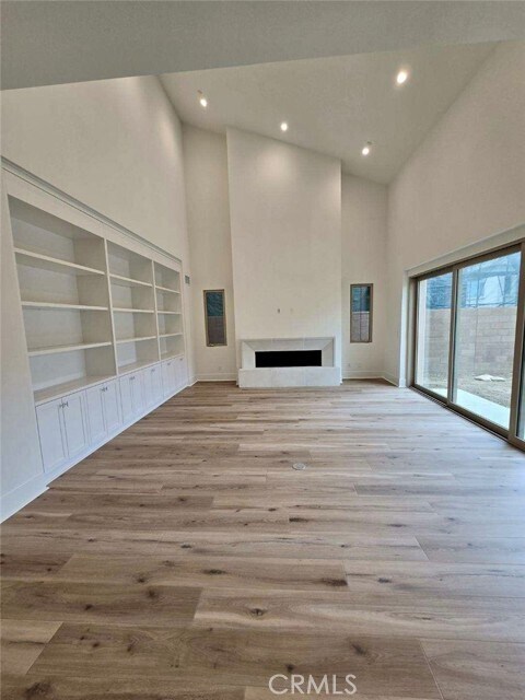 Building Photo - 115 Bozeman