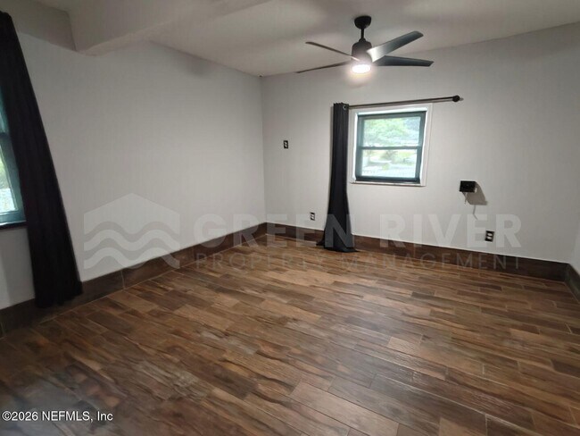 Building Photo - 1549 Sonoma Ct